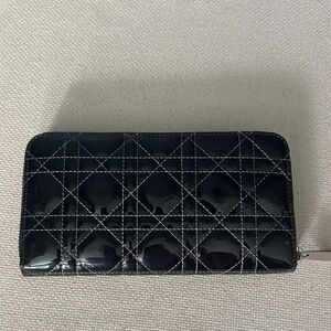 Christian Dior Lady Dior patent leather Cannage zip around wallet